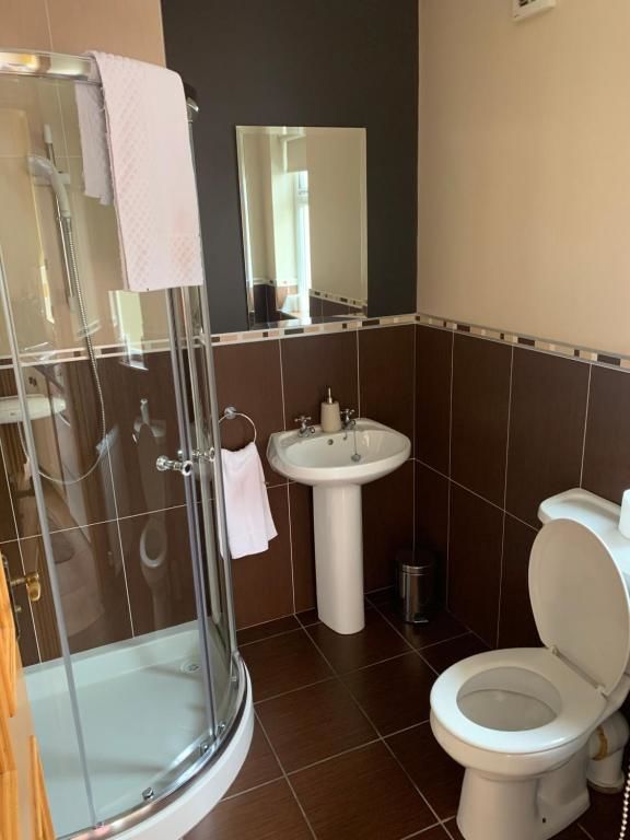 Дома для отпуска Rockstown Guest House (No.8) Tieveborne